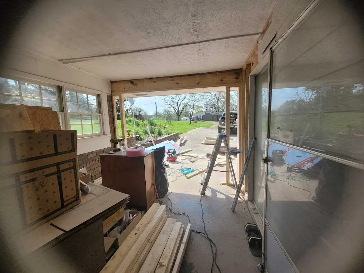 Air movers and dehumidifier for Drying & Dehumidification in Erwin